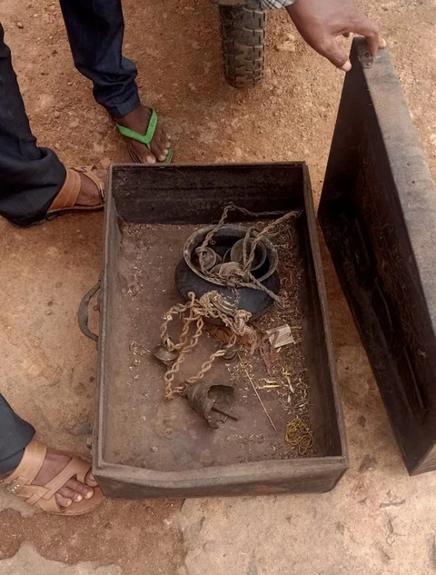 Home worship substances of the Kutia people.